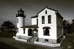 L027 Admiralty Head Lighthouse, Fort Casey Sate Park, Washington print