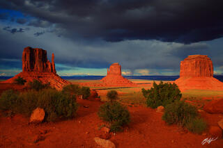 D207 Sunset on the Mittens, Monument Valley, Utah
