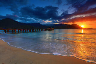 H035 Sunset and the Hanalei Pier, Maui, Hawaii