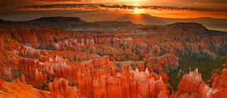 Pano107 Sunrise from Sunset Point, Bryce Canyon, Utah