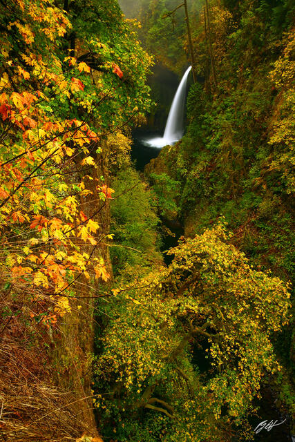 C159 Metlako Falls, Columbia River Gorge, Oregon print