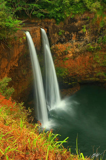 H010 Waillua Falls, Kauai, Hawaii print