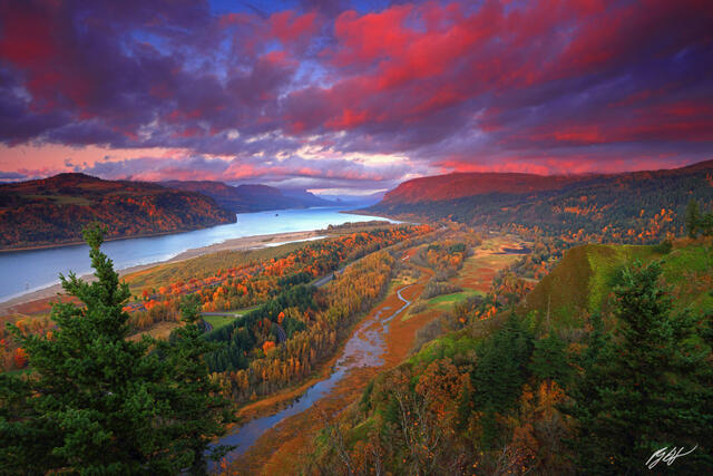 P164 Sunset Over the Columbia River Gorge, Oregon print