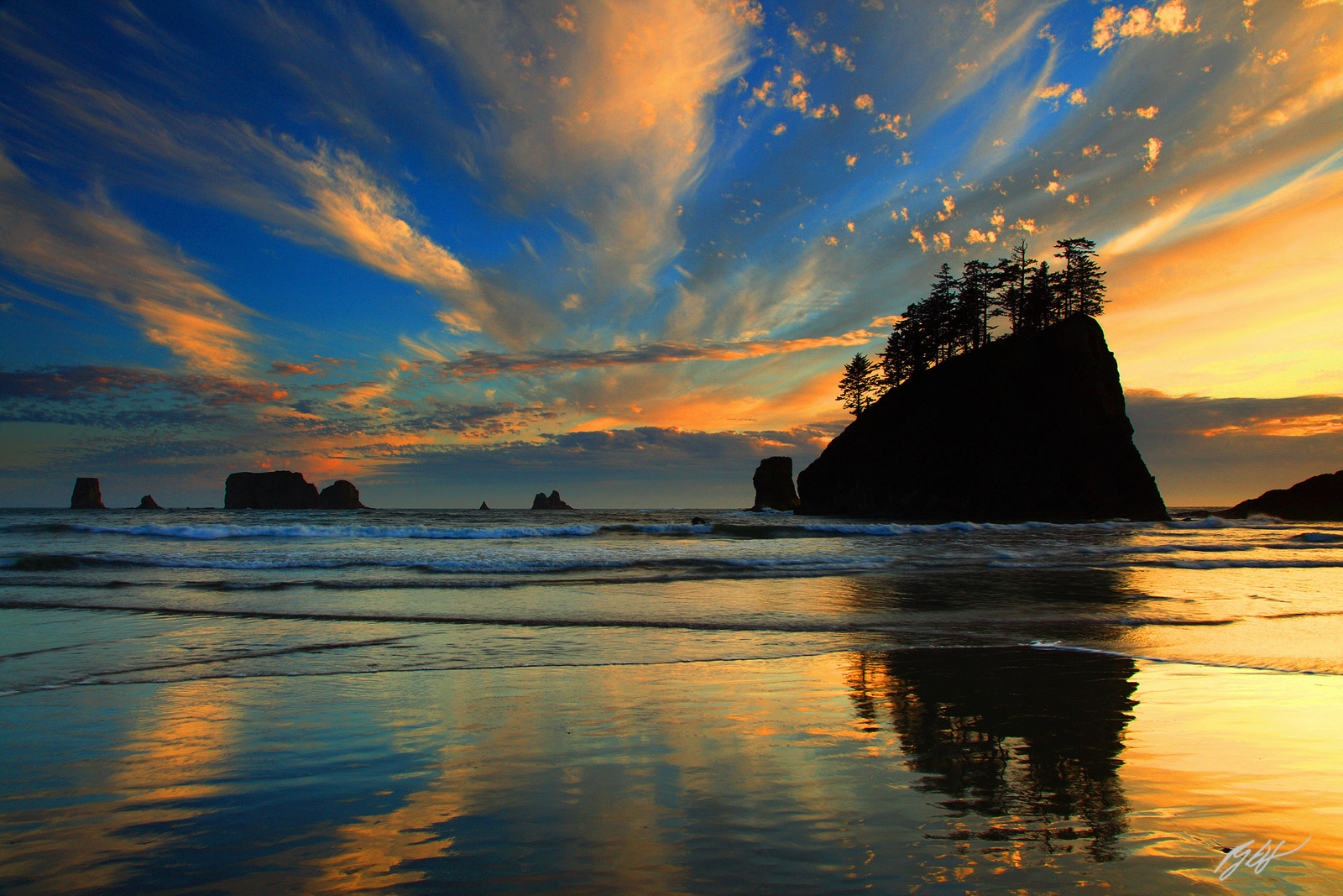 Sunset and Sea Stacks on Second Beach in Olympic National Park in Washington