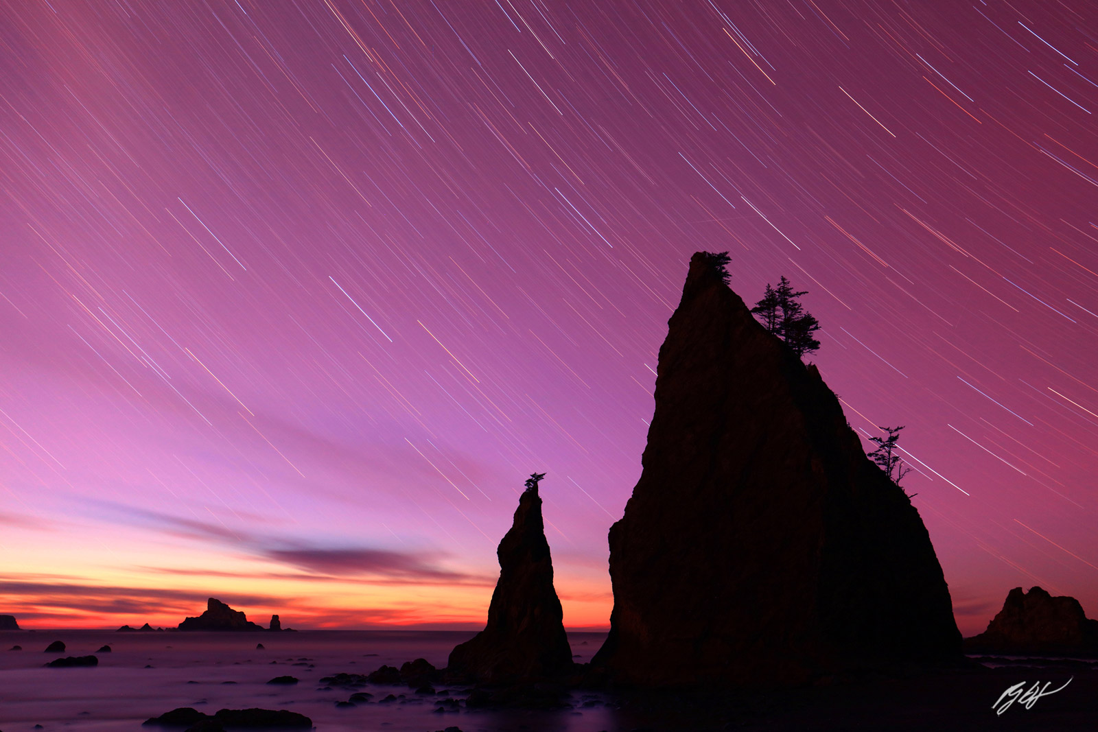 Star Trails and Split Rock on Rialto Beach in Olympic National Park in Washington