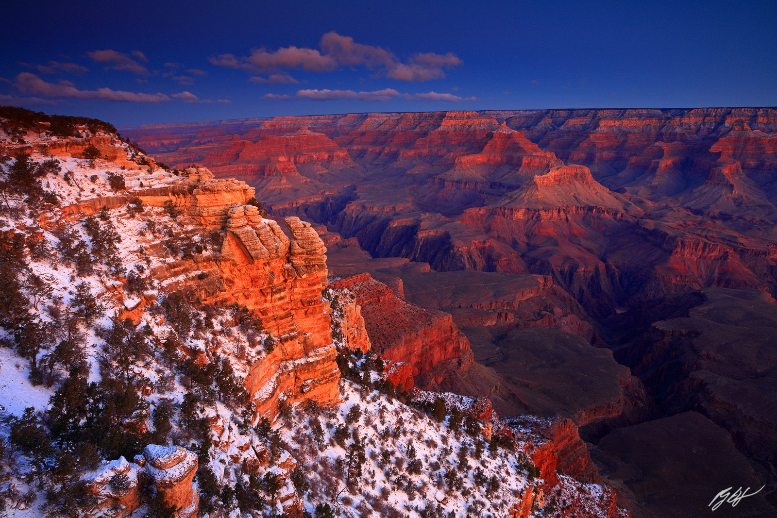 Sunrise and Fresh Snow from the South Rim of the Gand Canyon in Grand Canyon National Park in Arizona