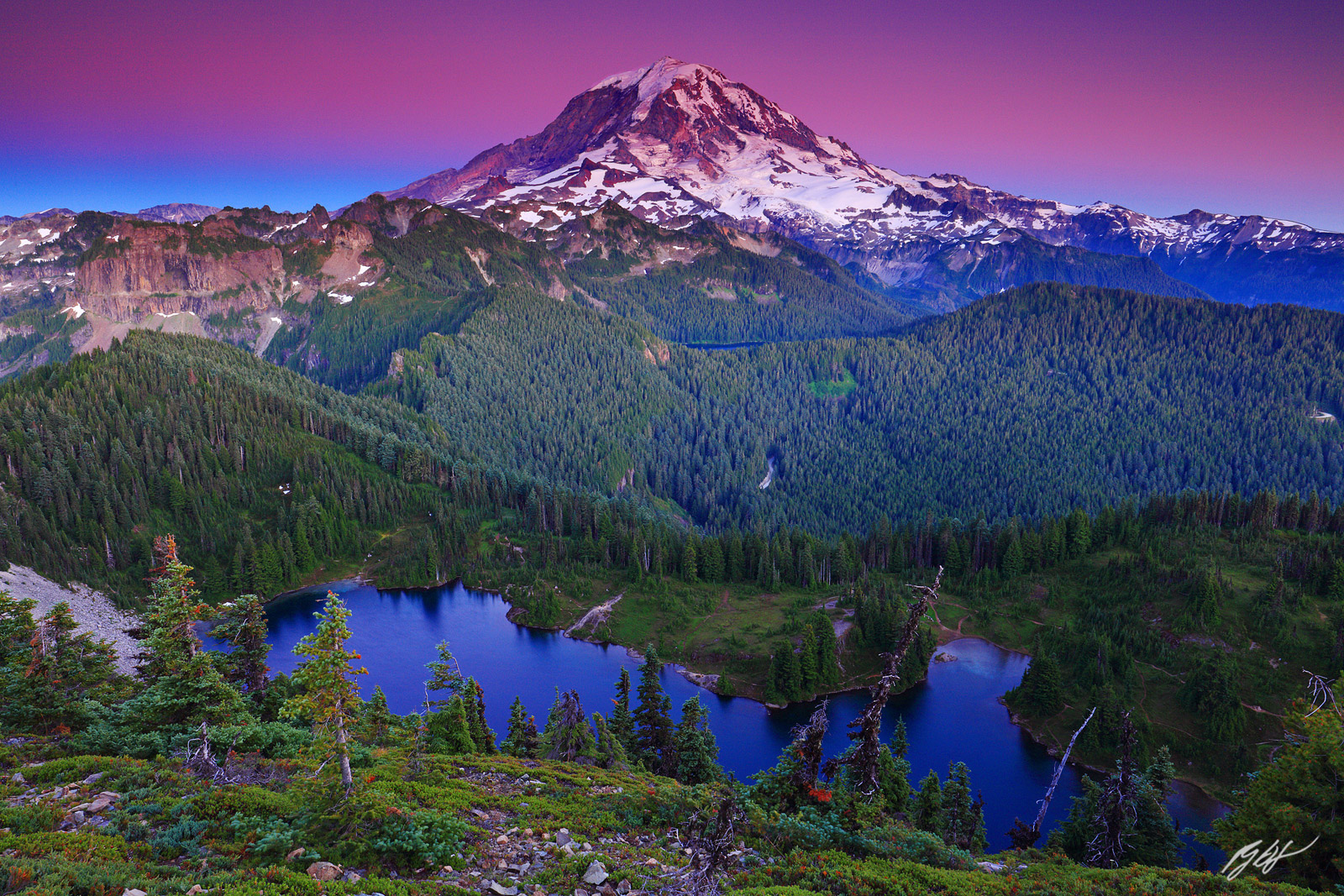 Sunset Alpenglow Mt Rainier and Eunice Lake from Tolmie Peak in Mt Rainier National Park in Washington